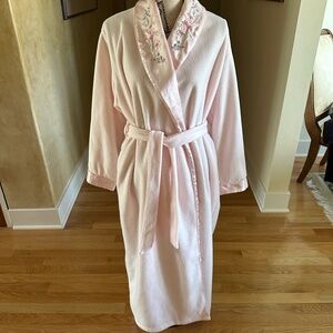 Erika Taylor Long Fleece Robe Pink Size Medium